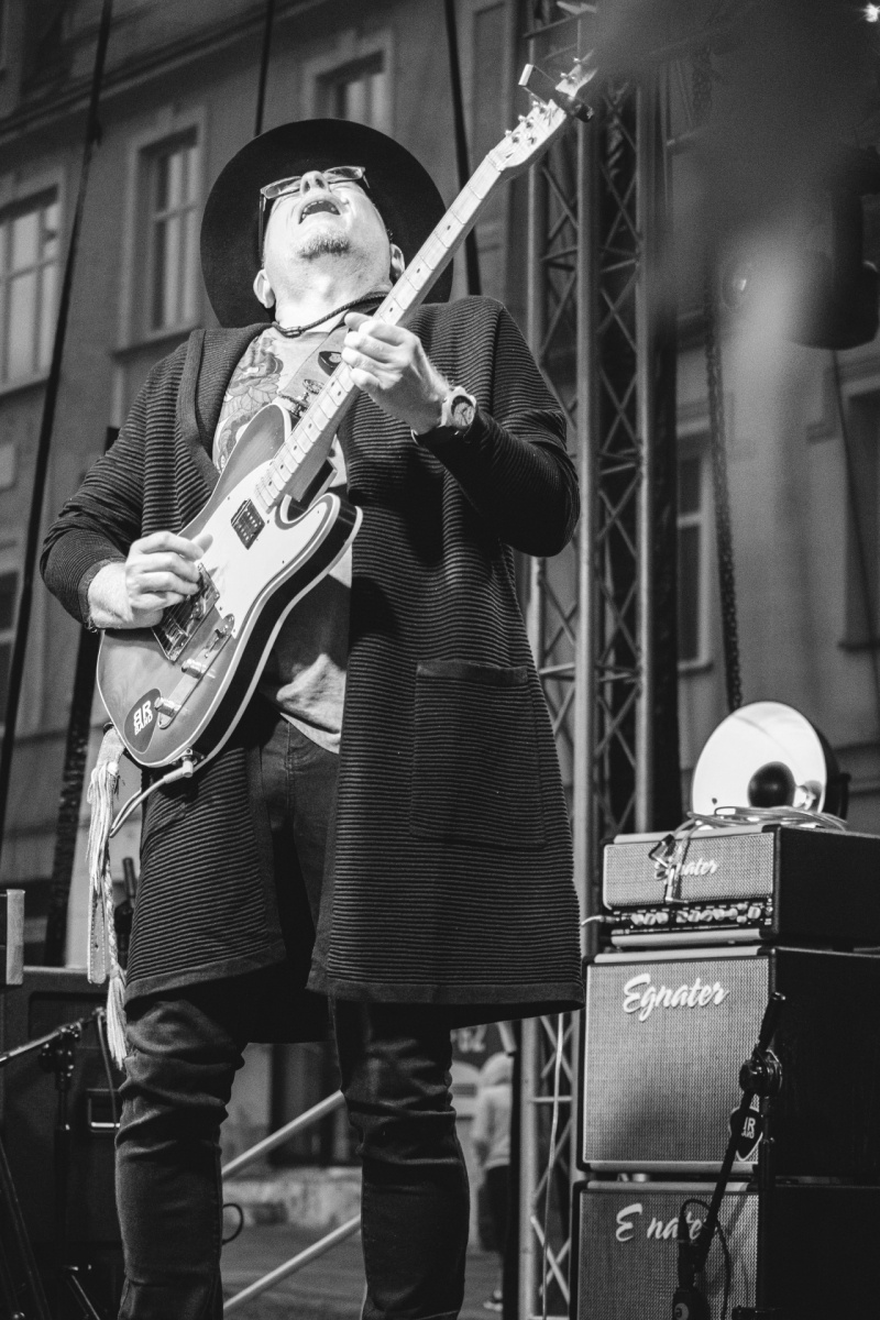 Zdjęcie w galerii na portalu naszwodzislaw.com: Klimatyczny DzieJesie(ń) Festiwal za nami [FOTO] wiadomości z regionu