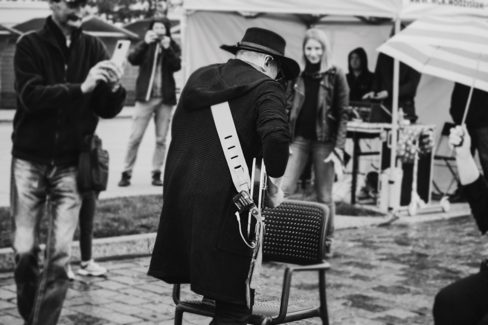 Zdjęcie w galerii na portalu naszwodzislaw.com: Klimatyczny DzieJesie(ń) Festiwal za nami [FOTO] wiadomości z regionu