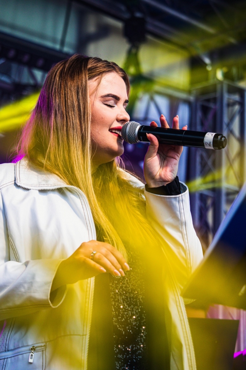 Zdjęcie w galerii na portalu naszwodzislaw.com: Klimatyczny DzieJesie(ń) Festiwal za nami [FOTO] wiadomości z regionu