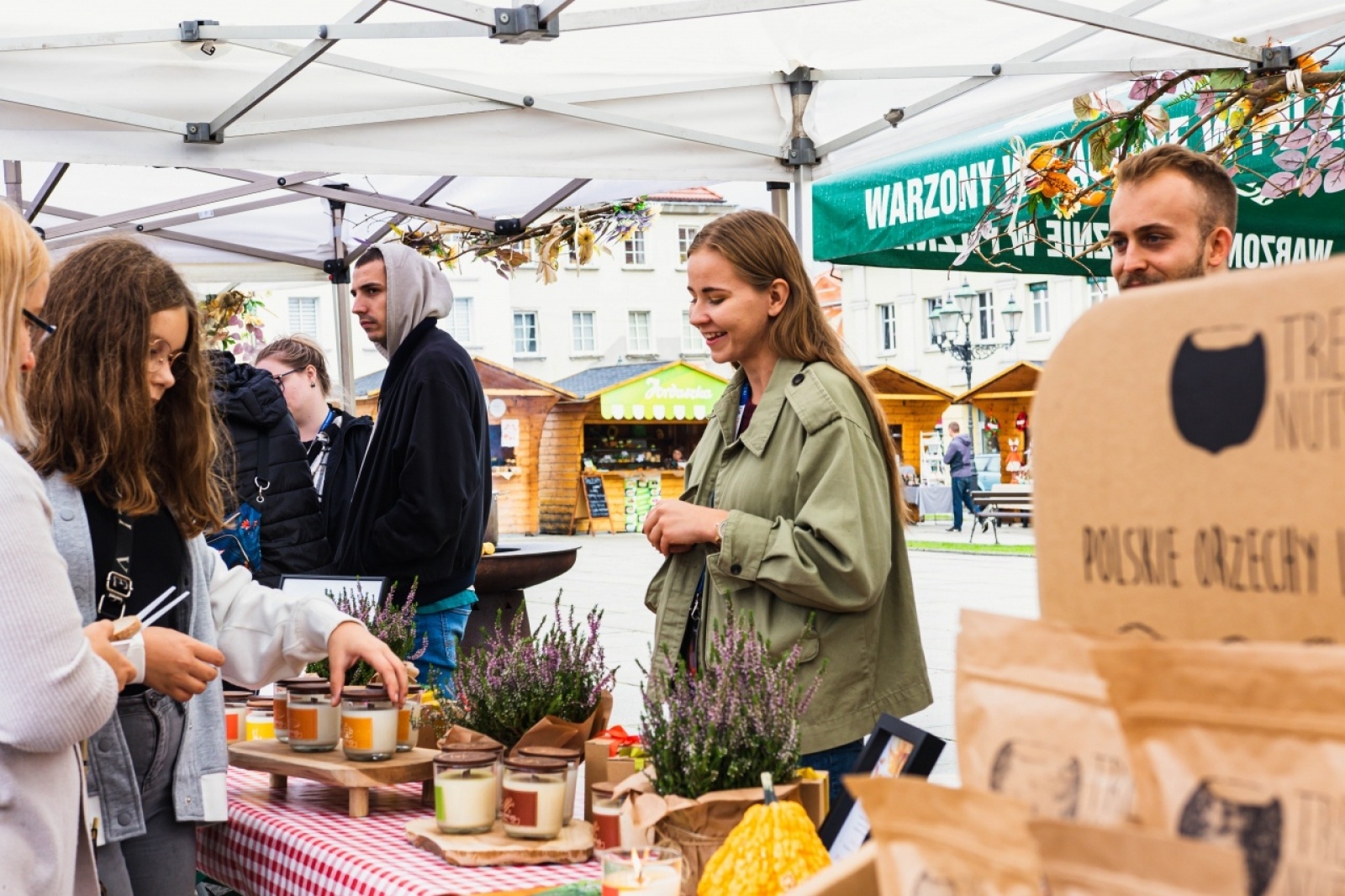 Zdjęcie w galerii na portalu naszwodzislaw.com: Klimatyczny DzieJesie(ń) Festiwal za nami [FOTO] wiadomości z regionu