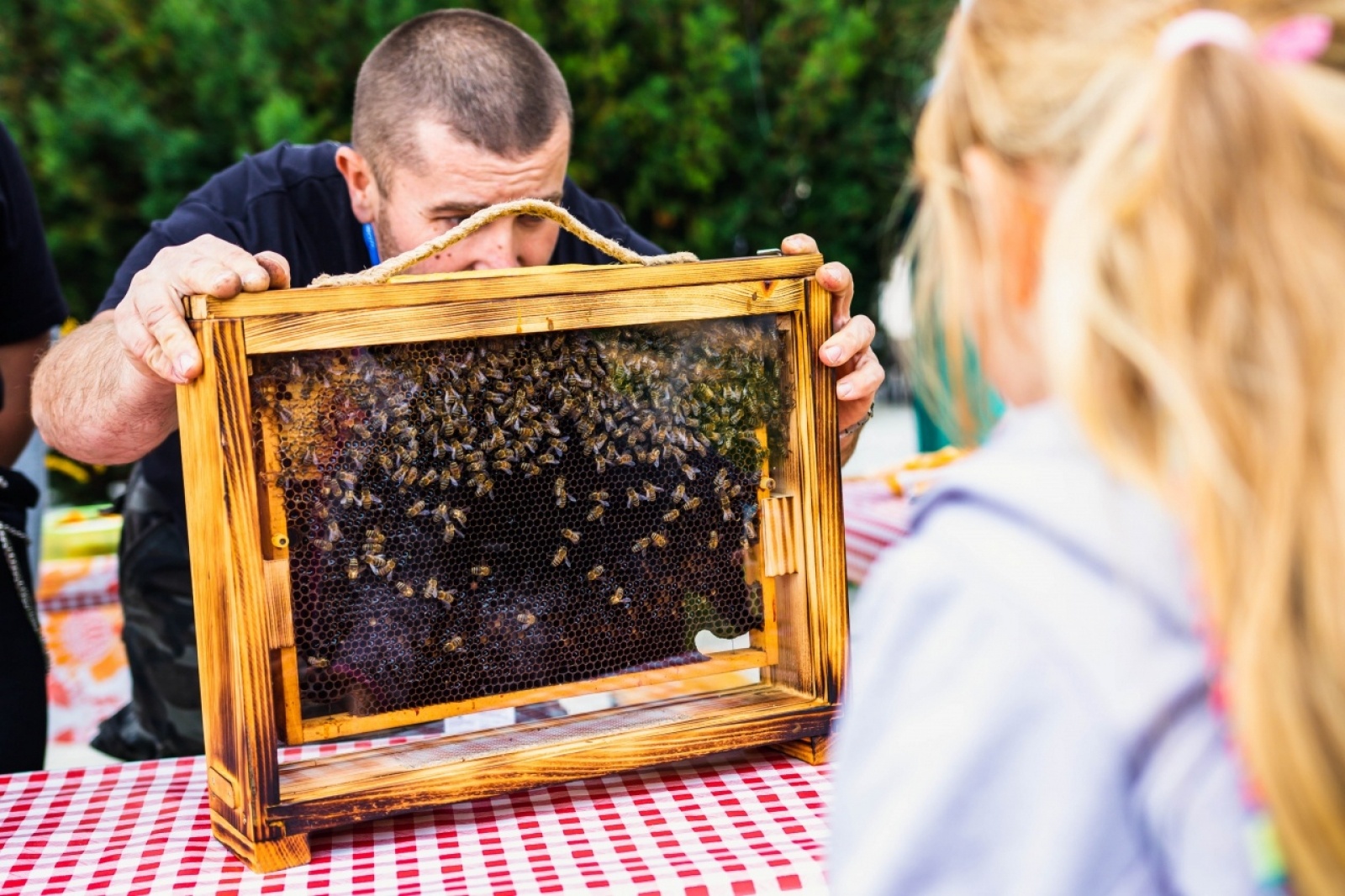 Zdjęcie w galerii na portalu naszwodzislaw.com: Klimatyczny DzieJesie(ń) Festiwal za nami [FOTO] wiadomości z regionu