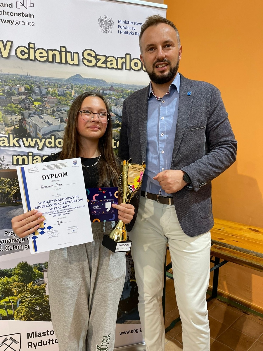 Zdjęcie w galerii na portalu naszwodzislaw.com: Rydułtowy. Weekend pod znakiem wieży, królowej i gońca [FOTO] wiadomości z regionu