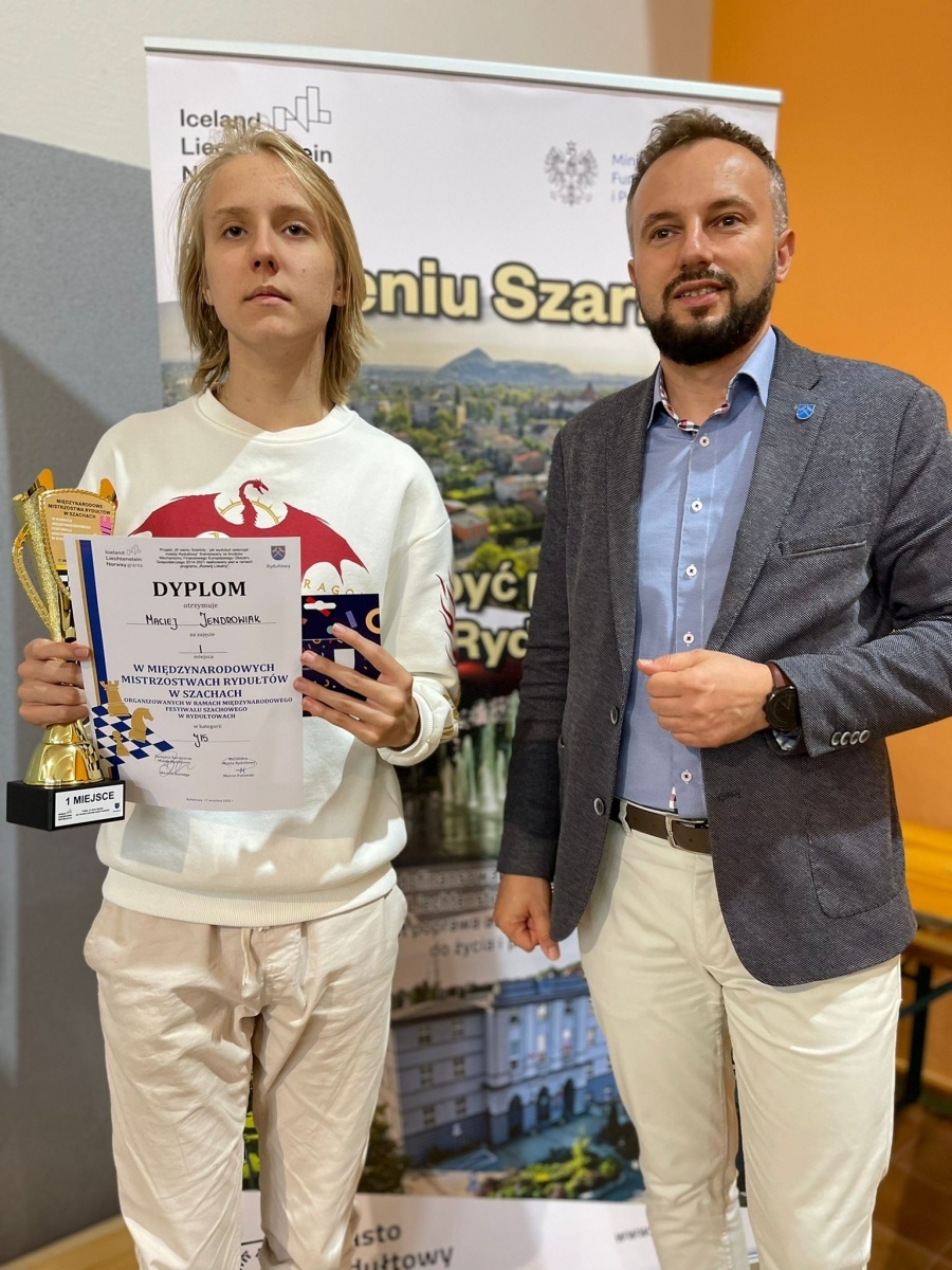 Zdjęcie w galerii na portalu naszwodzislaw.com: Rydułtowy. Weekend pod znakiem wieży, królowej i gońca [FOTO] wiadomości z regionu