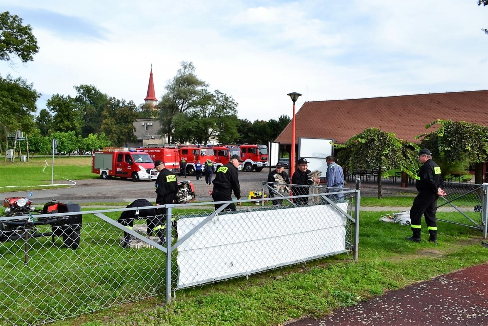 Zdjęcie w galerii na portalu naszwodzislaw.com: OSP Gołkowice najlepsze w zawodach Starszych Panów [FOTO] wiadomości z regionu