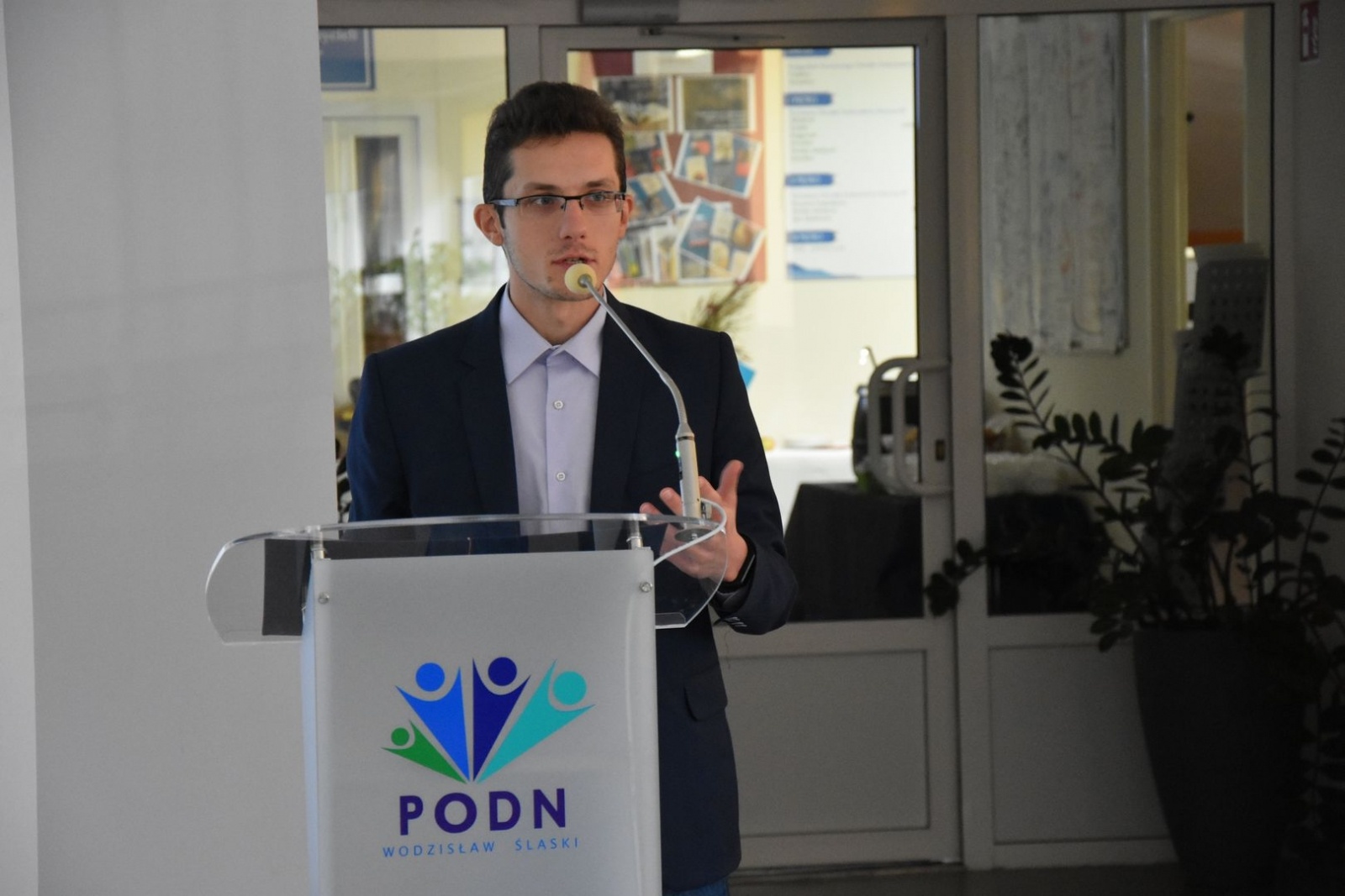 Zdjęcie w galerii na portalu naszwodzislaw.com: Baśnie i gry nie znają języków oraz granic. Poznaliśmy laureatów LiquaART.eu wiadomości z regionu