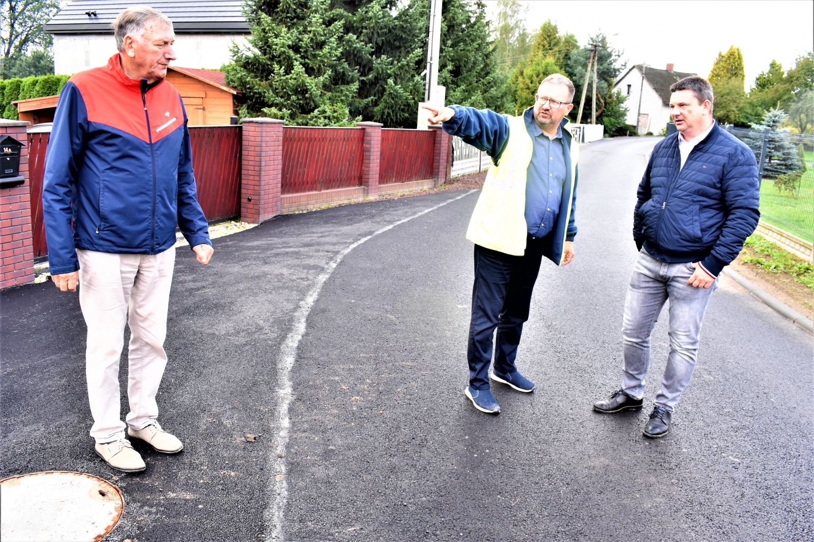 Zdjęcie w galerii na portalu naszwodzislaw.com: Ulica Żabkowska po remoncie. Droga jest równa jak stół wiadomości z regionu