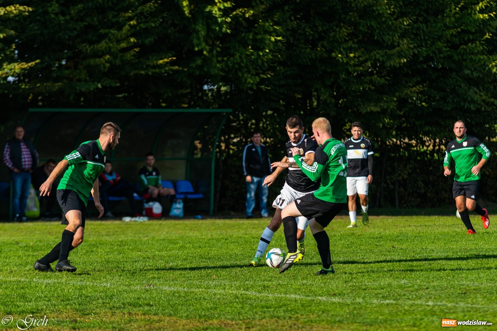 Zdjęcie w galerii na portalu naszwodzislaw.com: Wicher Płonia niestraszny pszowskiemu Górnikowi [FOTO] wiadomości z regionu