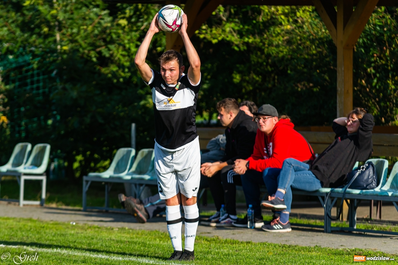 Zdjęcie w galerii na portalu naszwodzislaw.com: Wicher Płonia niestraszny pszowskiemu Górnikowi [FOTO] wiadomości z regionu