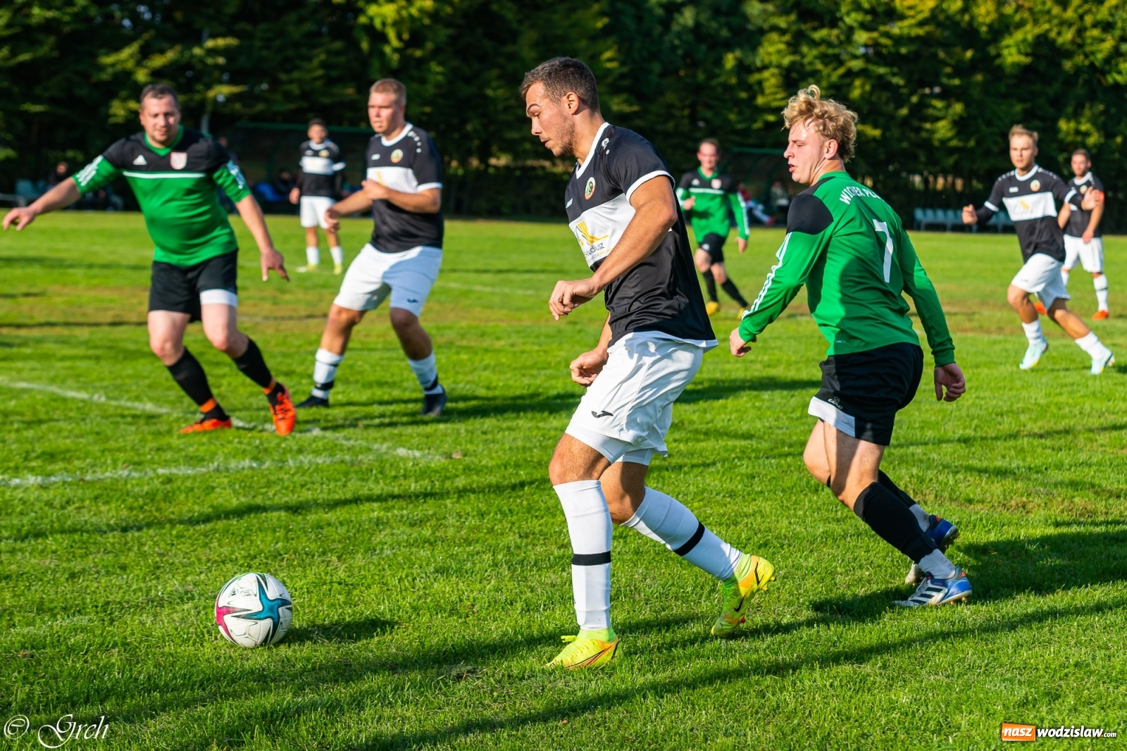 Zdjęcie w galerii na portalu naszwodzislaw.com: Wicher Płonia niestraszny pszowskiemu Górnikowi [FOTO] wiadomości z regionu