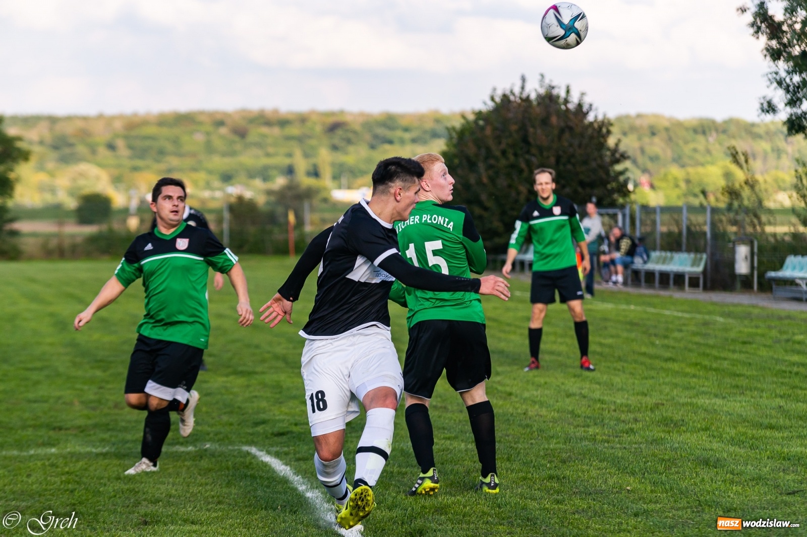 Zdjęcie w galerii na portalu naszwodzislaw.com: Wicher Płonia niestraszny pszowskiemu Górnikowi [FOTO] wiadomości z regionu