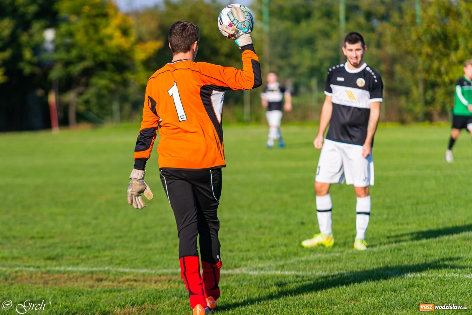 Zdjęcie w galerii na portalu naszwodzislaw.com: Wicher Płonia niestraszny pszowskiemu Górnikowi [FOTO] wiadomości z regionu