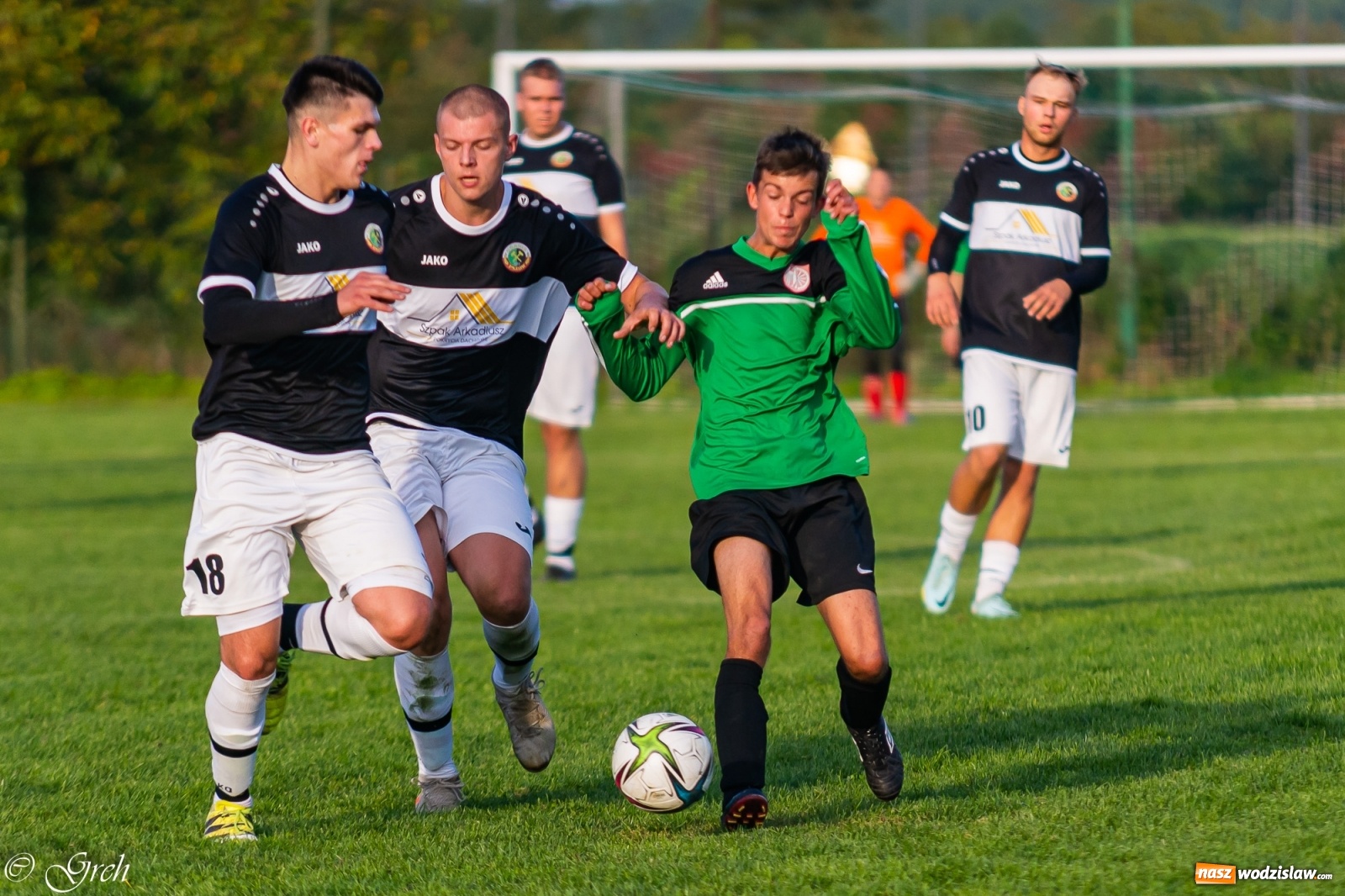 Zdjęcie w galerii na portalu naszwodzislaw.com: Wicher Płonia niestraszny pszowskiemu Górnikowi [FOTO] wiadomości z regionu