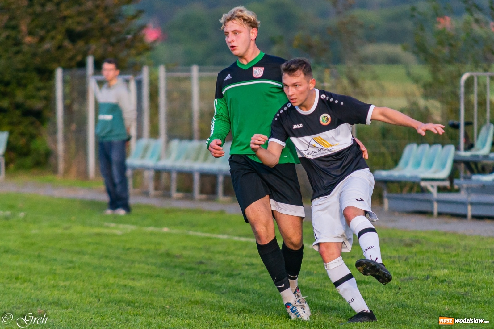 Zdjęcie w galerii na portalu naszwodzislaw.com: Wicher Płonia niestraszny pszowskiemu Górnikowi [FOTO] wiadomości z regionu