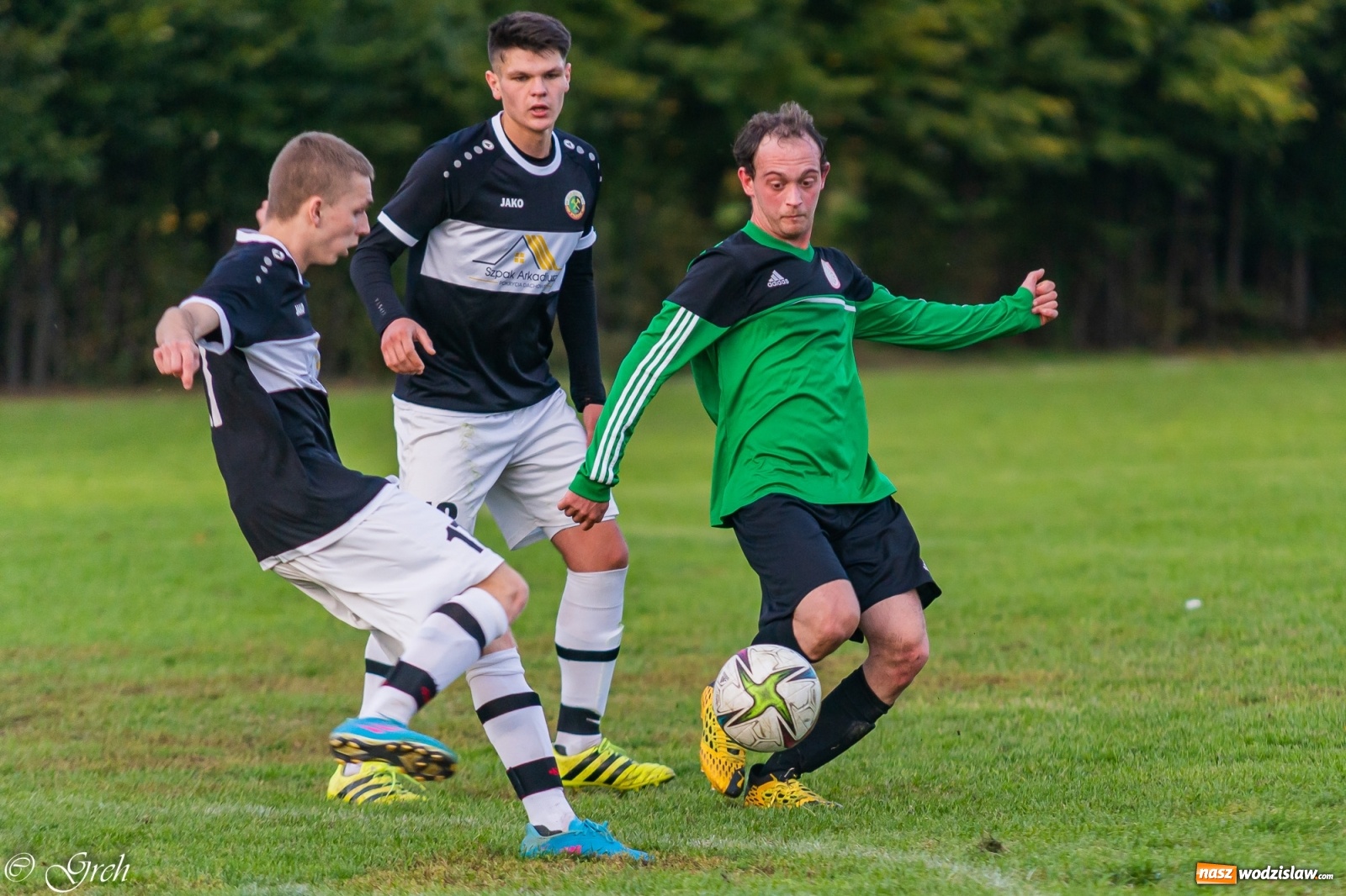 Zdjęcie w galerii na portalu naszwodzislaw.com: Wicher Płonia niestraszny pszowskiemu Górnikowi [FOTO] wiadomości z regionu