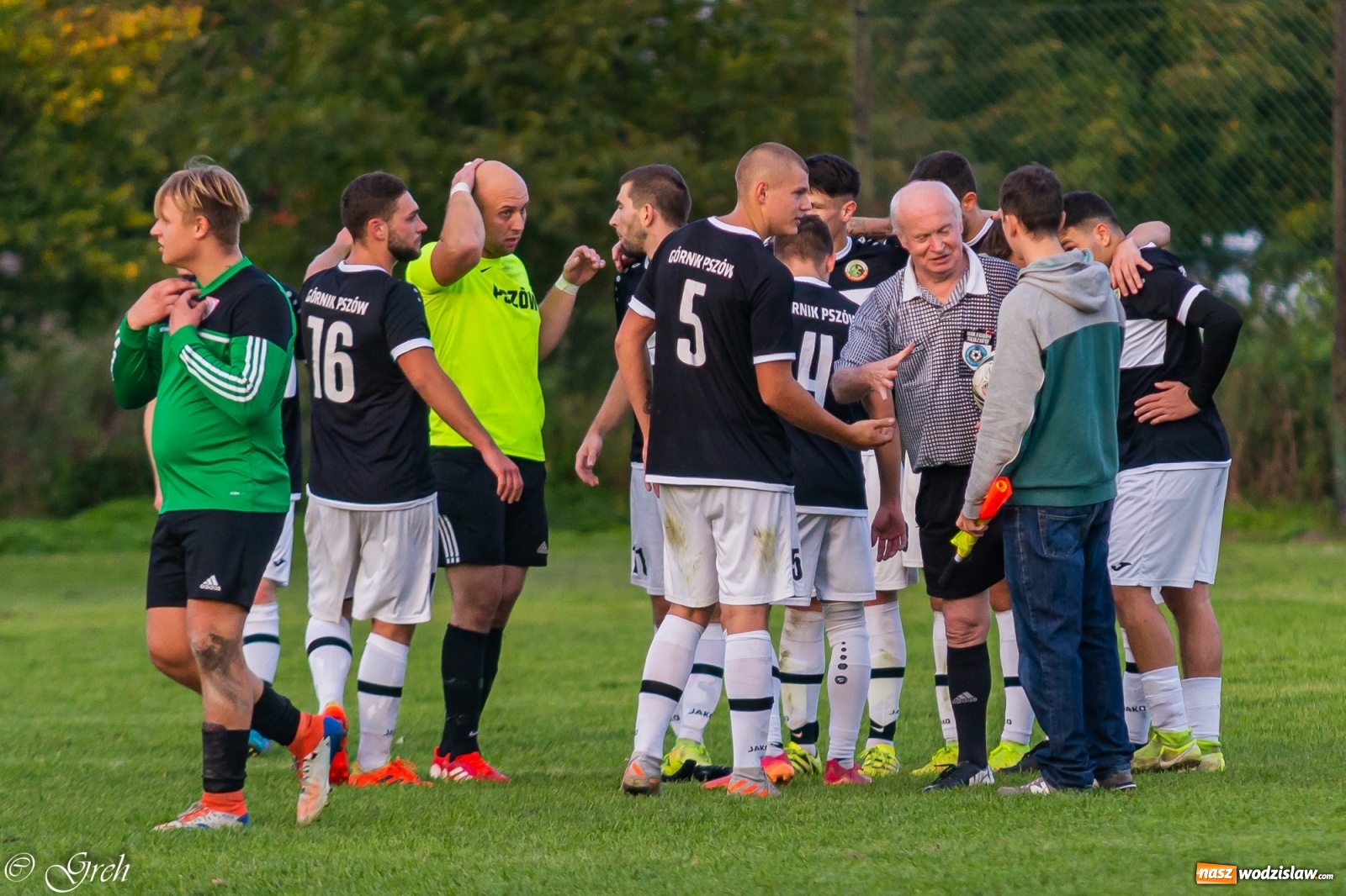 Zdjęcie w galerii na portalu naszwodzislaw.com: Wicher Płonia niestraszny pszowskiemu Górnikowi [FOTO] wiadomości z regionu
