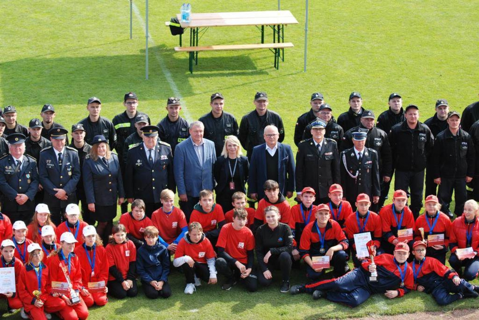 Zdjęcie w galerii na portalu naszwodzislaw.com: Strażackie zawody sportowo-pożarnicze za nami. Kto okazał się najlepszy? [FOTO] wiadomości z regionu