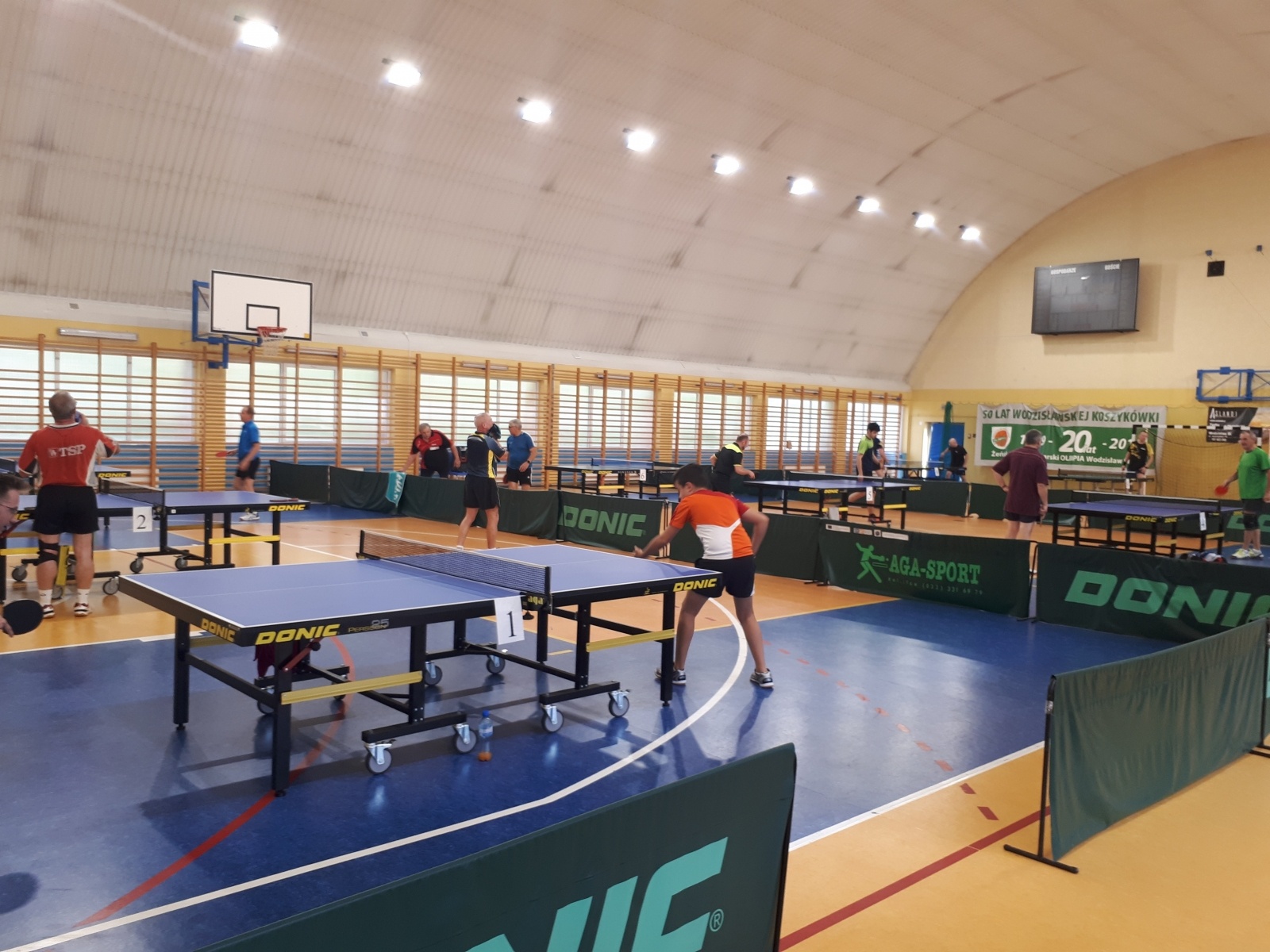 Zdjęcie w galerii na portalu naszwodzislaw.com: XXX Grand Prix Wodzisławia Śląskiego w tenisie stołowym. Rozegrano pierwszy turniej wiadomości z regionu