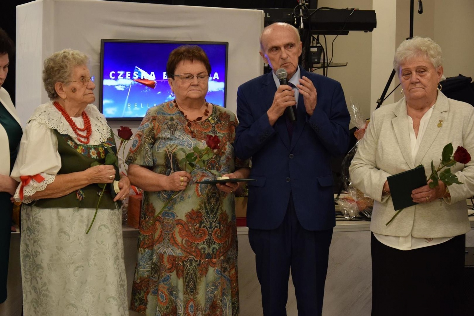 Zdjęcie w galerii na portalu naszwodzislaw.com: Huczna uroczystość z okazji 70-lecia KGW w Mszanie [FOTO] wiadomości z regionu