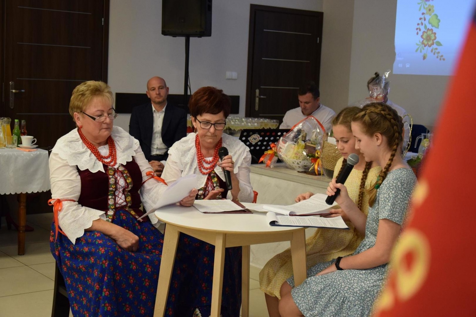 Zdjęcie w galerii na portalu naszwodzislaw.com: Huczna uroczystość z okazji 70-lecia KGW w Mszanie [FOTO] wiadomości z regionu