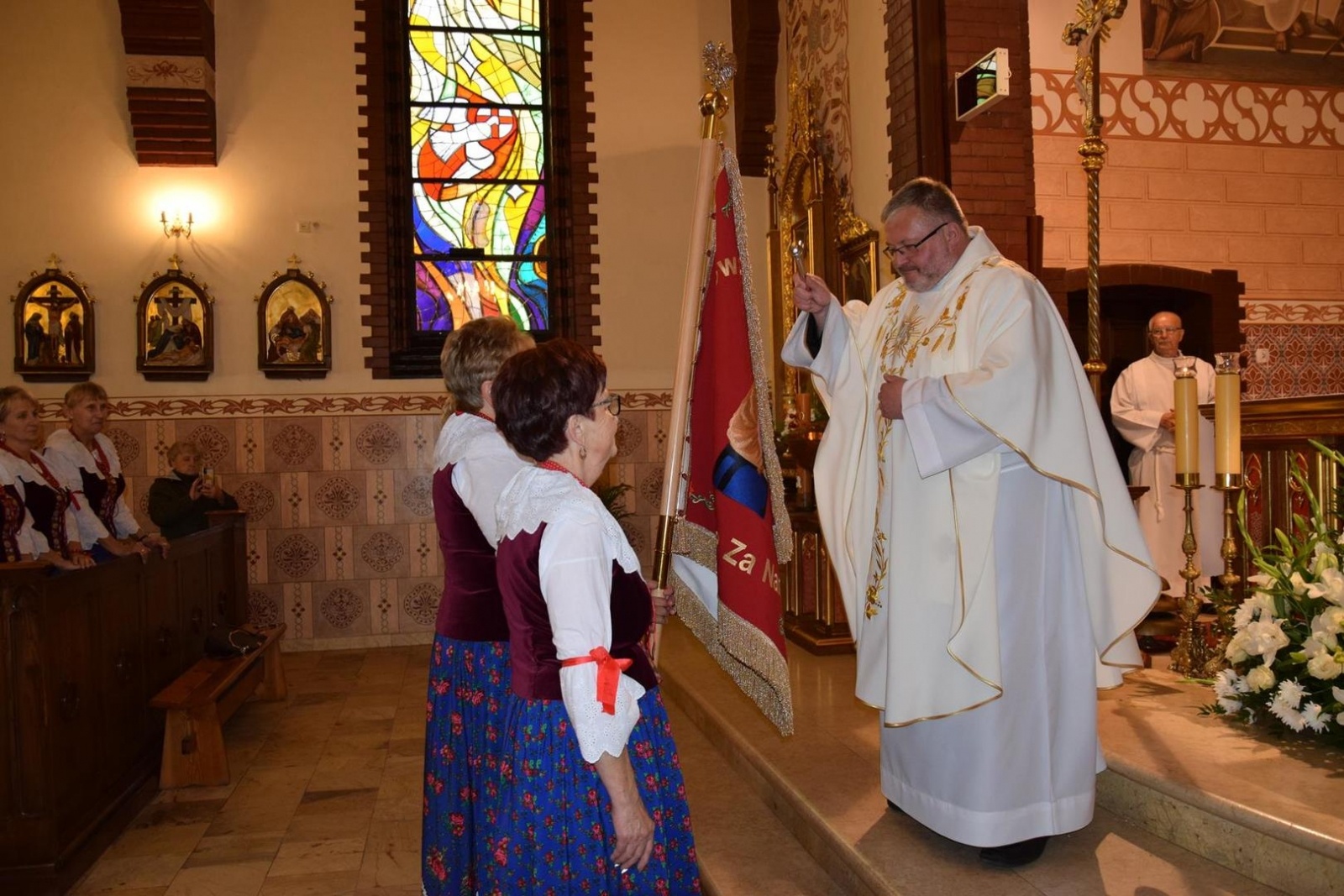 Zdjęcie w galerii na portalu naszwodzislaw.com: Huczna uroczystość z okazji 70-lecia KGW w Mszanie [FOTO] wiadomości z regionu