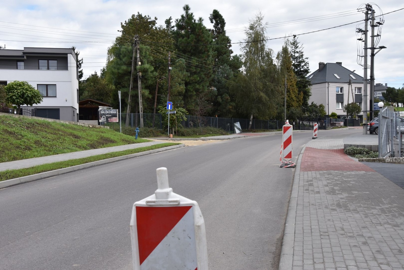 Zdjęcie w galerii na portalu naszwodzislaw.com: Dla poprawy komfortu i bezpieczeństwa. Remonty powiatowych dróg [FOTO] wiadomości z regionu