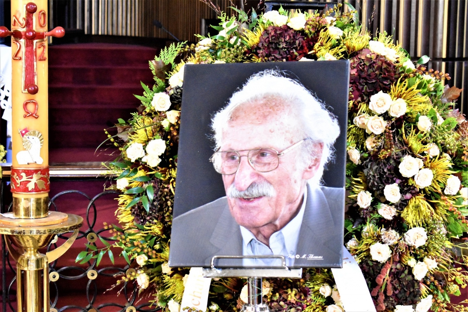 Zdjęcie w galerii na portalu naszwodzislaw.com: Godów pożegnał w Warszawie Franciszka Pieczkę [FOTO] wiadomości z regionu