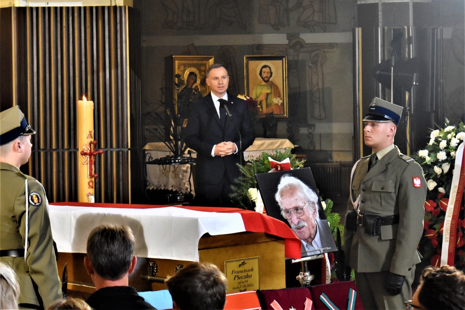 Zdjęcie w galerii na portalu naszwodzislaw.com: Godów pożegnał w Warszawie Franciszka Pieczkę [FOTO] wiadomości z regionu