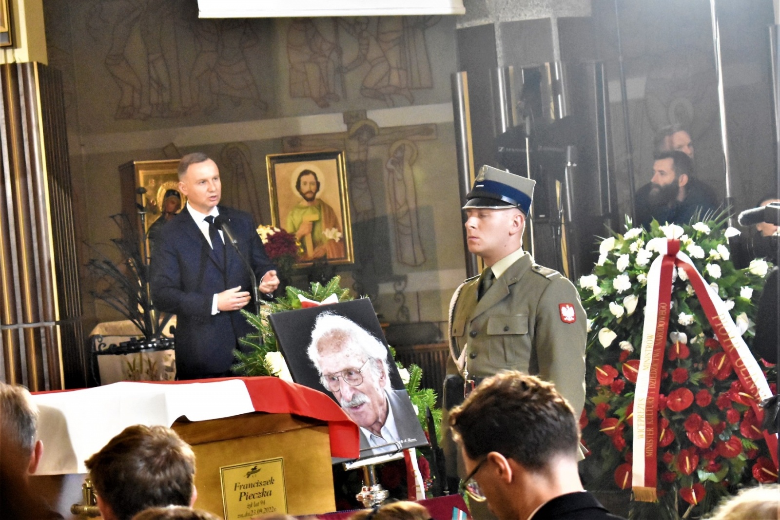 Zdjęcie w galerii na portalu naszwodzislaw.com: Godów pożegnał w Warszawie Franciszka Pieczkę [FOTO] wiadomości z regionu