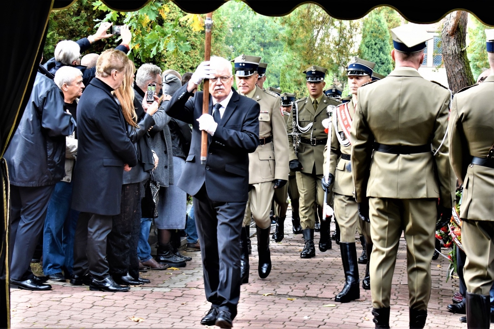 Zdjęcie w galerii na portalu naszwodzislaw.com: Godów pożegnał w Warszawie Franciszka Pieczkę [FOTO] wiadomości z regionu