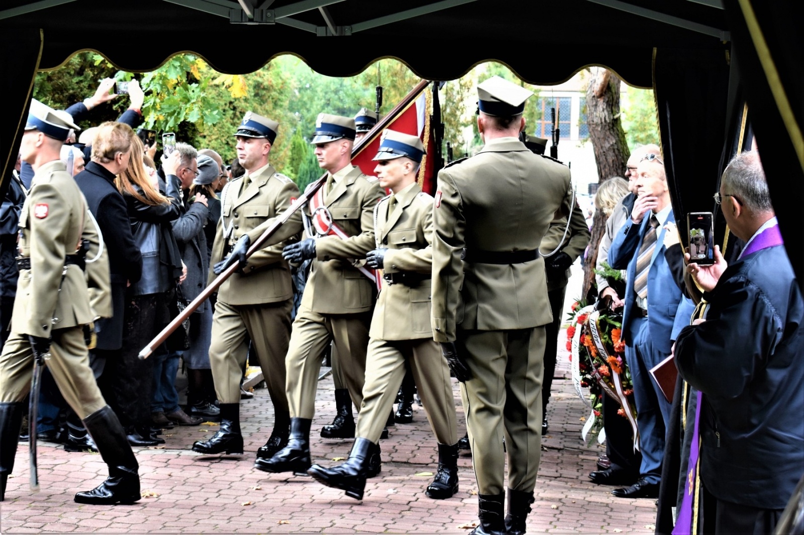 Zdjęcie w galerii na portalu naszwodzislaw.com: Godów pożegnał w Warszawie Franciszka Pieczkę [FOTO] wiadomości z regionu