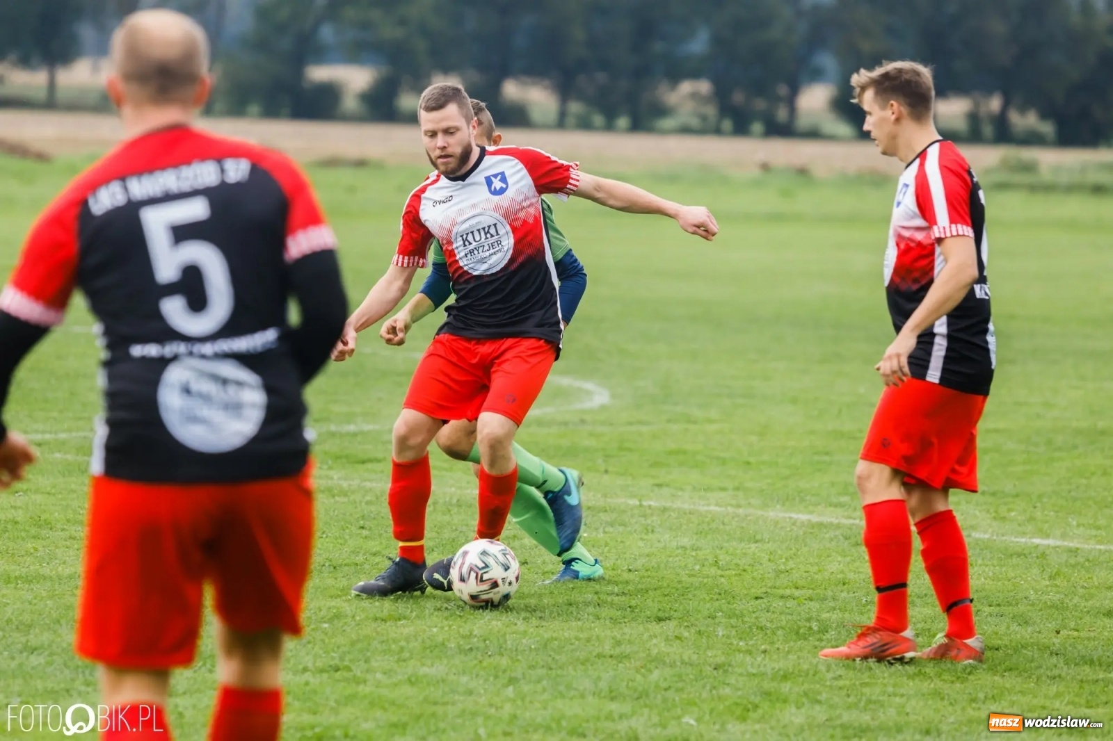 Zdjęcie w galerii na portalu naszwodzislaw.com: Naprzód z Krzyżkowic z kompletem punktów [FOTO] wiadomości z regionu