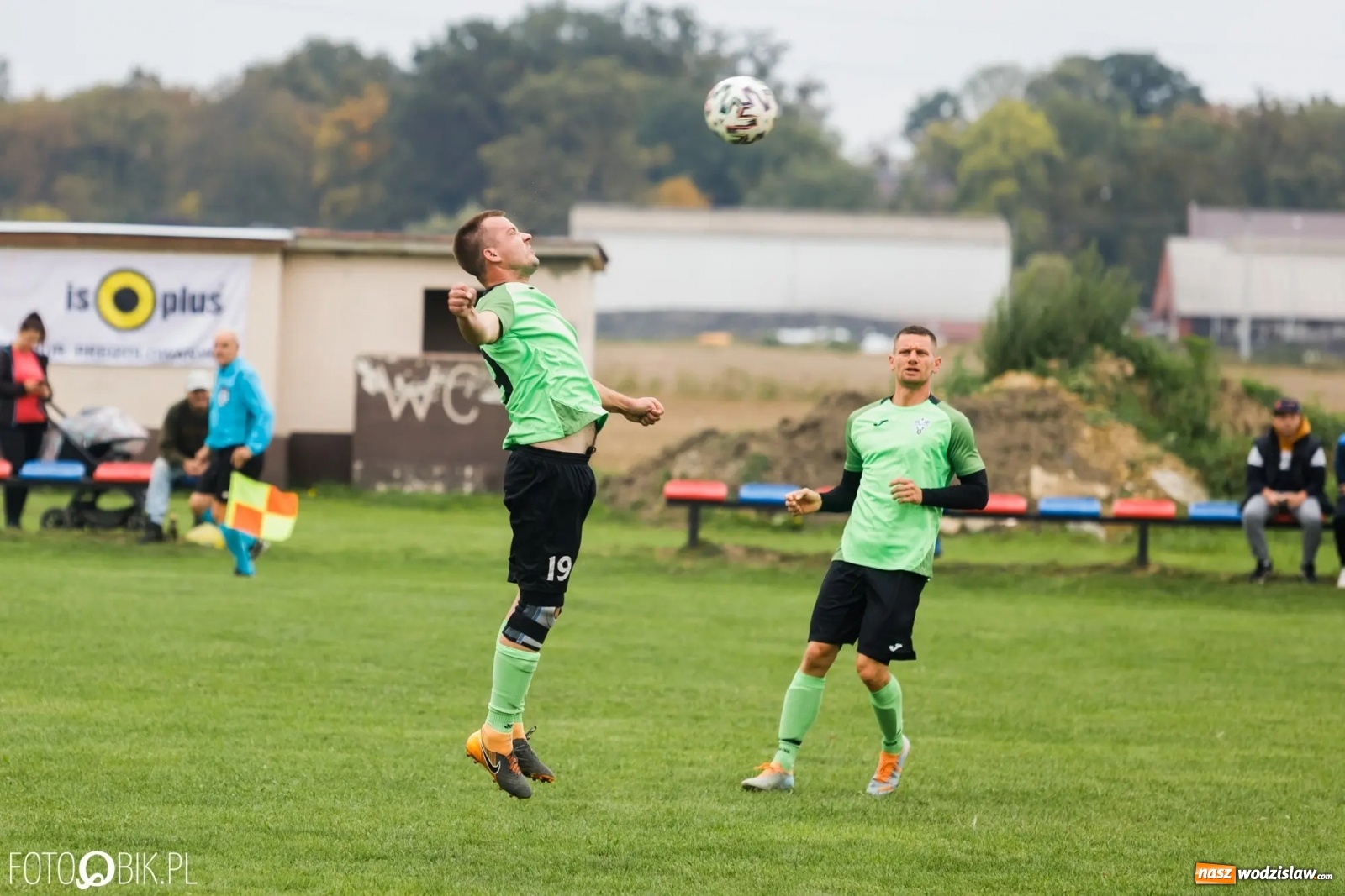 Zdjęcie w galerii na portalu naszwodzislaw.com: Naprzód z Krzyżkowic z kompletem punktów [FOTO] wiadomości z regionu