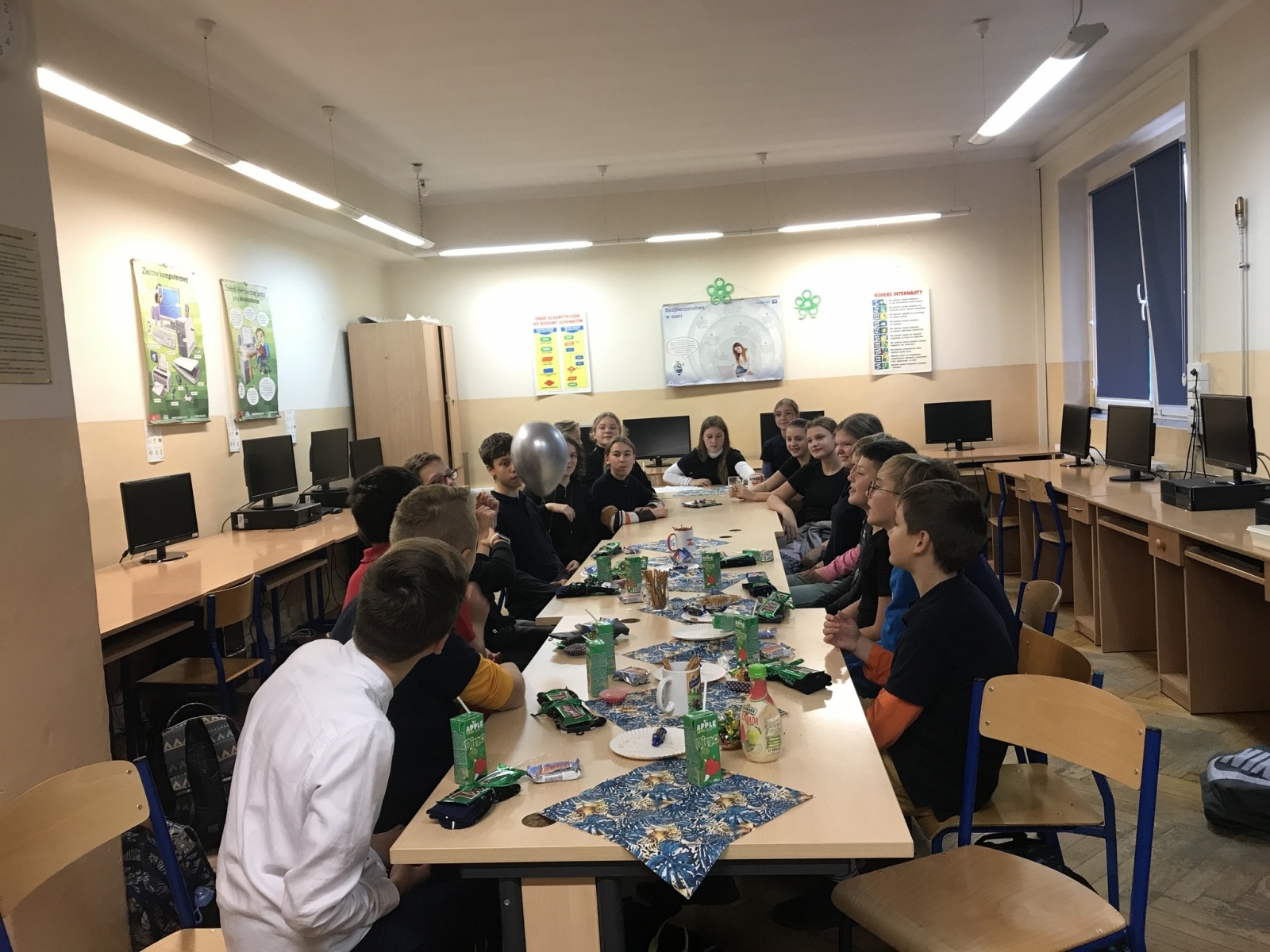 Zdjęcie w galerii na portalu naszwodzislaw.com: W zawadzkiej szkole wiele się dzieje [FOTO] wiadomości z regionu