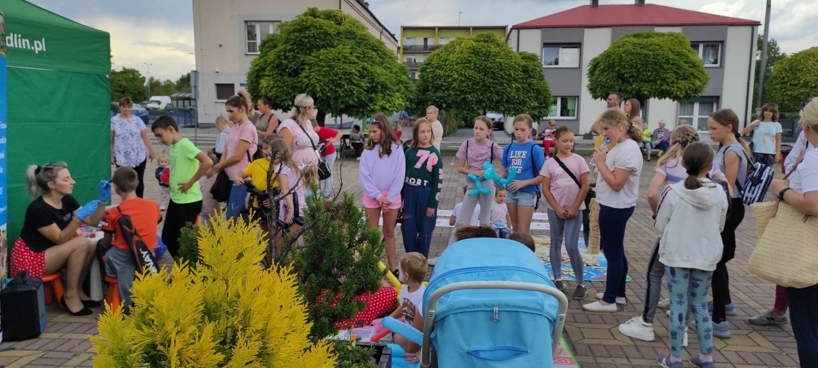 Zdjęcie w galerii na portalu naszwodzislaw.com: Gra miejska z bebokami zachwyciła radlinian [FOTO] wiadomości z regionu