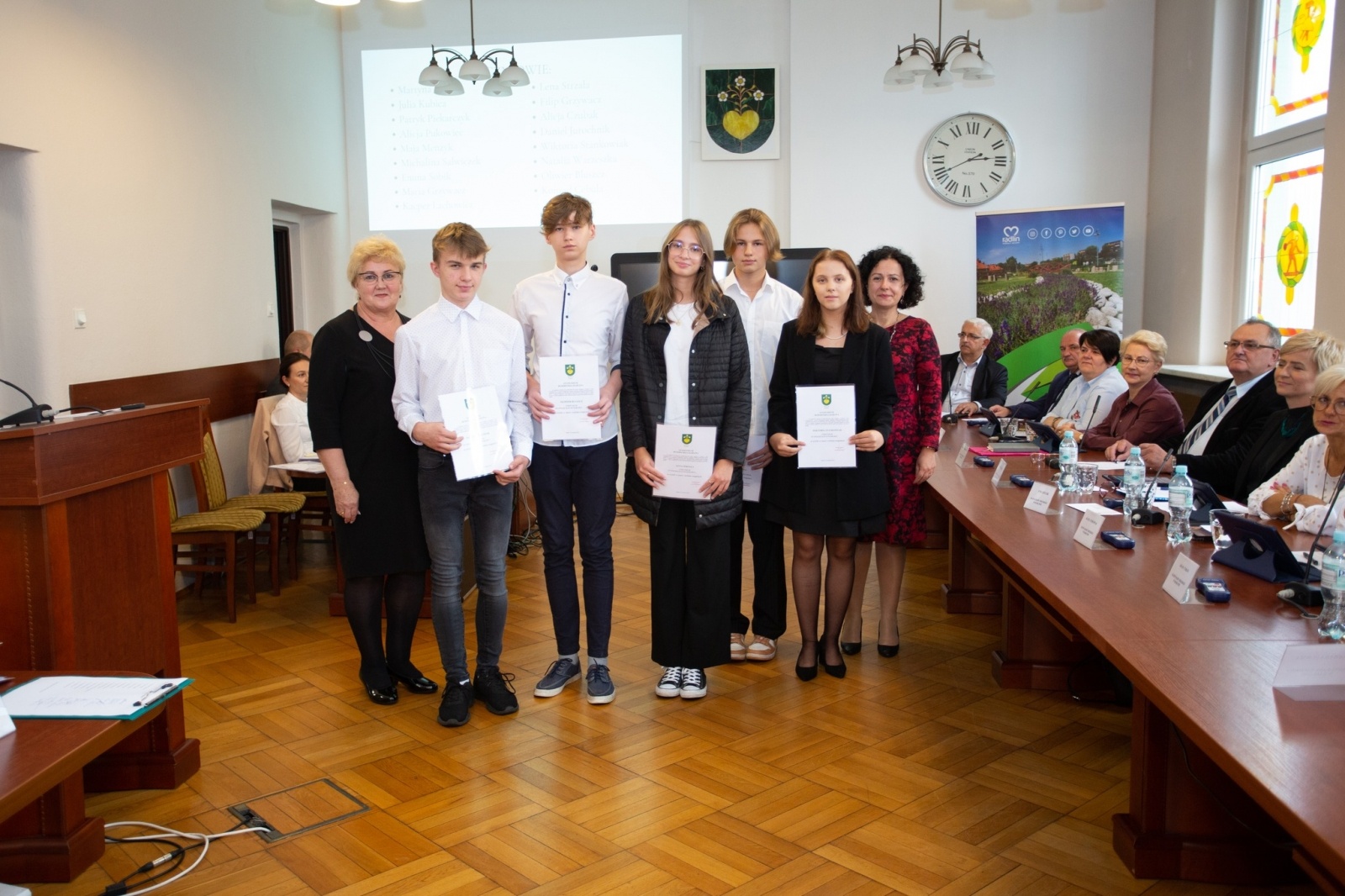 Zdjęcie w galerii na portalu naszwodzislaw.com: Burmistrz Radlina przyznała stypendia wiadomości z regionu