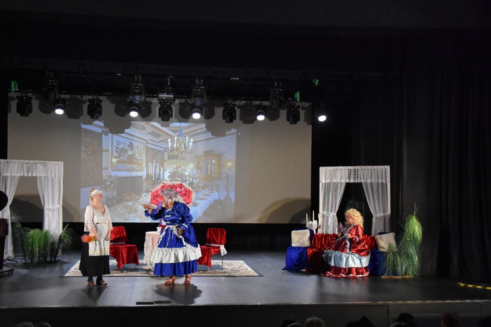 Zdjęcie w galerii na portalu naszwodzislaw.com: Studenci WUTW zainaugurowali nowy rok akademicki wiadomości z regionu