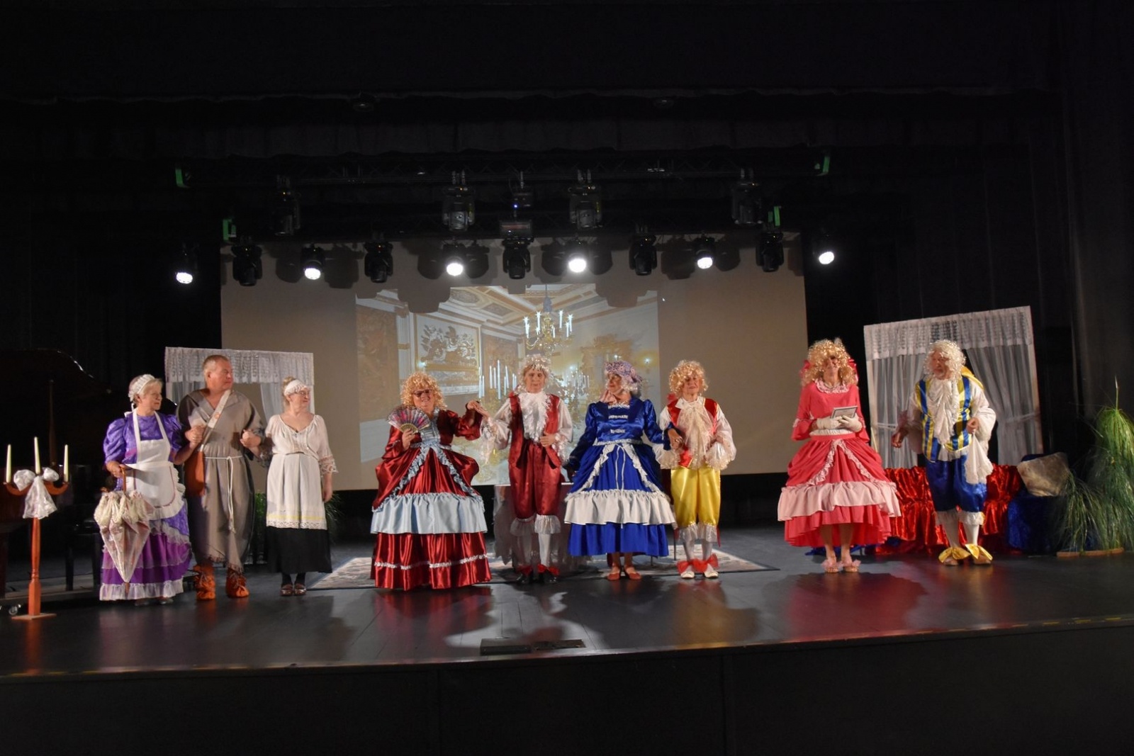 Zdjęcie w galerii na portalu naszwodzislaw.com: Studenci WUTW zainaugurowali nowy rok akademicki wiadomości z regionu