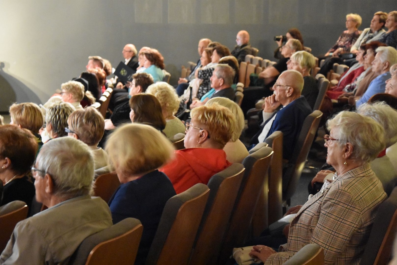 Zdjęcie w galerii na portalu naszwodzislaw.com: Studenci WUTW zainaugurowali nowy rok akademicki wiadomości z regionu