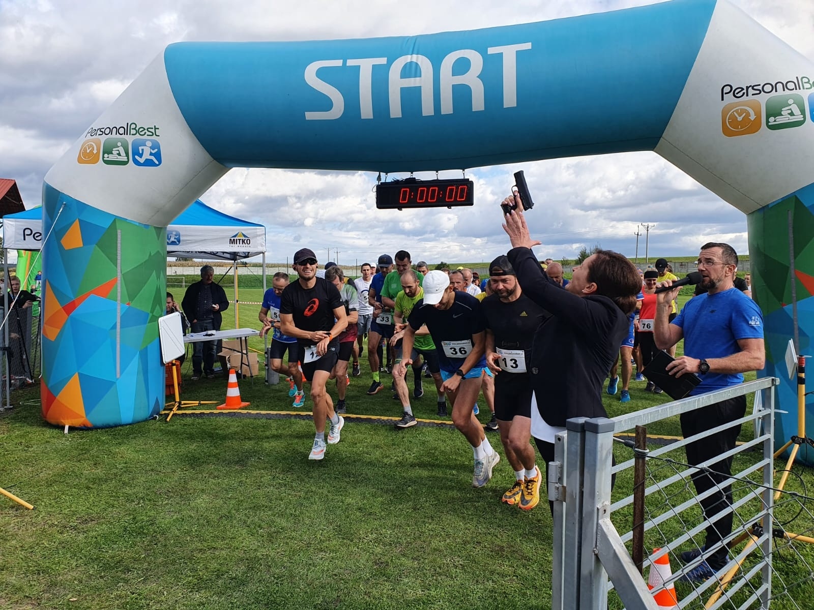 Zdjęcie w galerii na portalu naszwodzislaw.com: Pacak i Klimek najlepsi w II Półmaratonie po wałach wiadomości z regionu