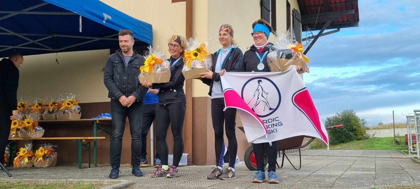 Zdjęcie w galerii na portalu naszwodzislaw.com: Pacak i Klimek najlepsi w II Półmaratonie po wałach wiadomości z regionu