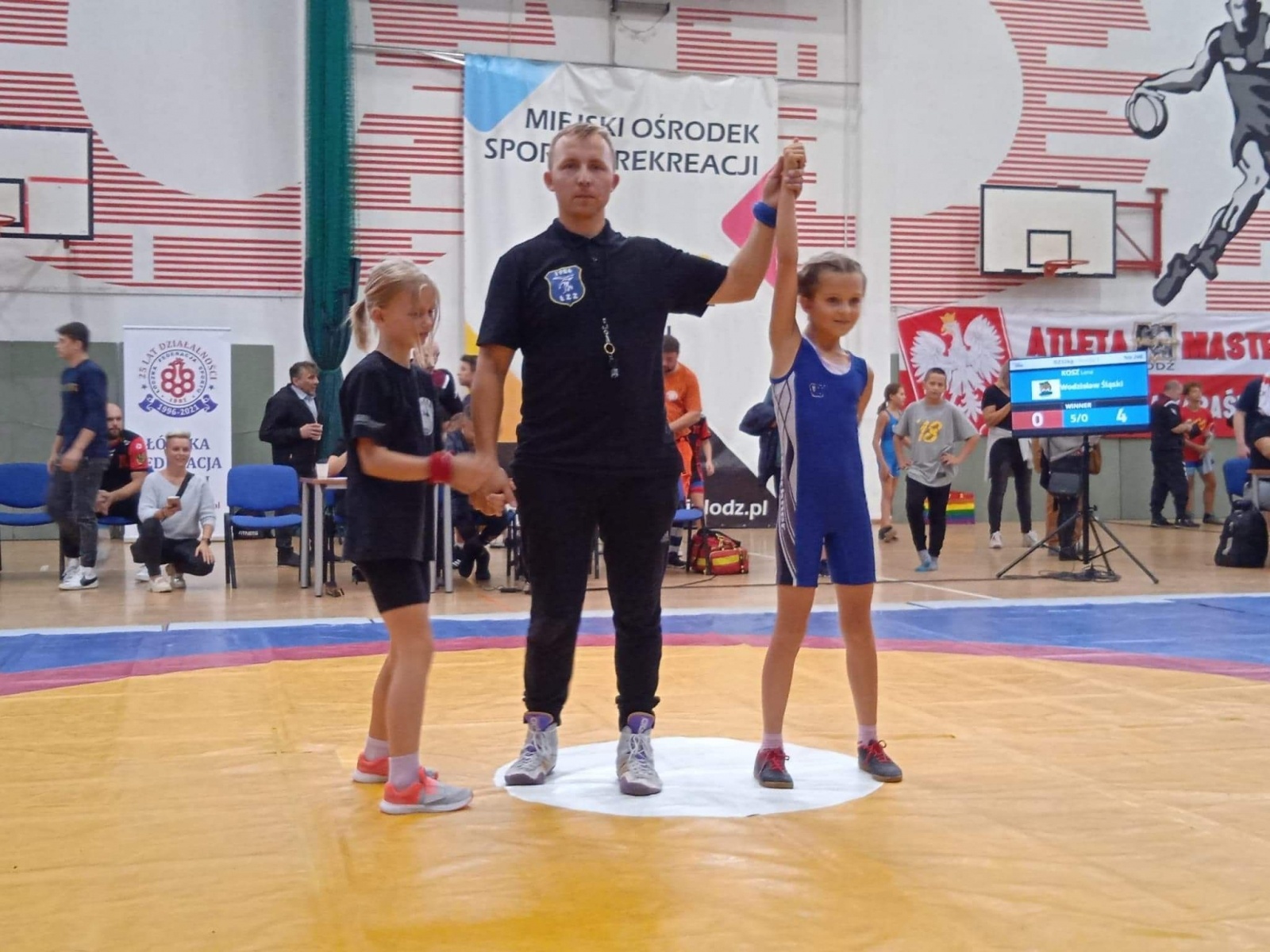 Zdjęcie w galerii na portalu naszwodzislaw.com: Medale Akademii Top Team na turnieju zapasów w Łodzi wiadomości z regionu