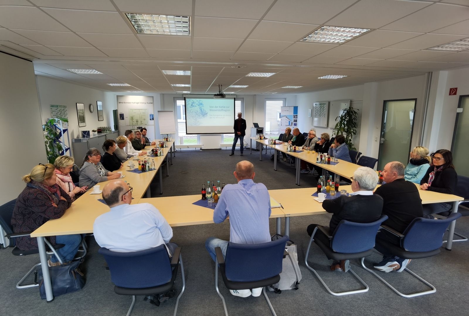 Zdjęcie w galerii na portalu naszwodzislaw.com: Od pyłu węglowego do czystej przyszłości. Pokazali, jak zmienił się ich powiat [FOTO] wiadomości z regionu