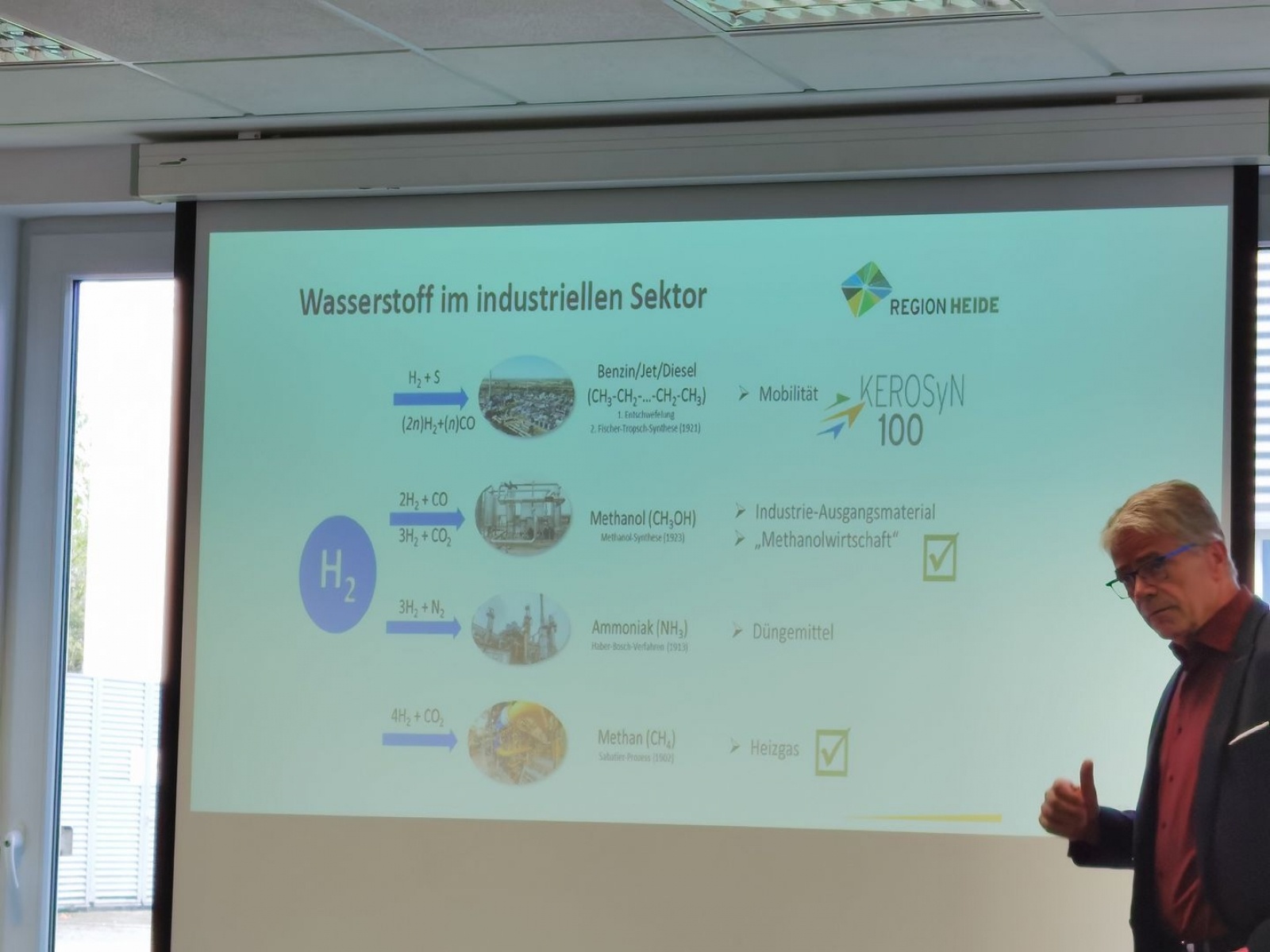 Zdjęcie w galerii na portalu naszwodzislaw.com: Od pyłu węglowego do czystej przyszłości. Pokazali, jak zmienił się ich powiat [FOTO] wiadomości z regionu