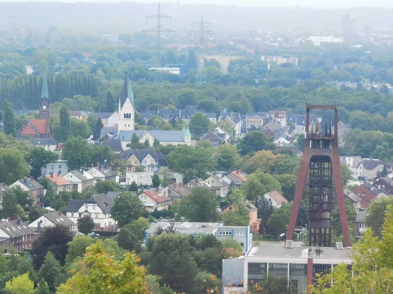 Zdjęcie w galerii na portalu naszwodzislaw.com: Od pyłu węglowego do czystej przyszłości. Pokazali, jak zmienił się ich powiat [FOTO] wiadomości z regionu
