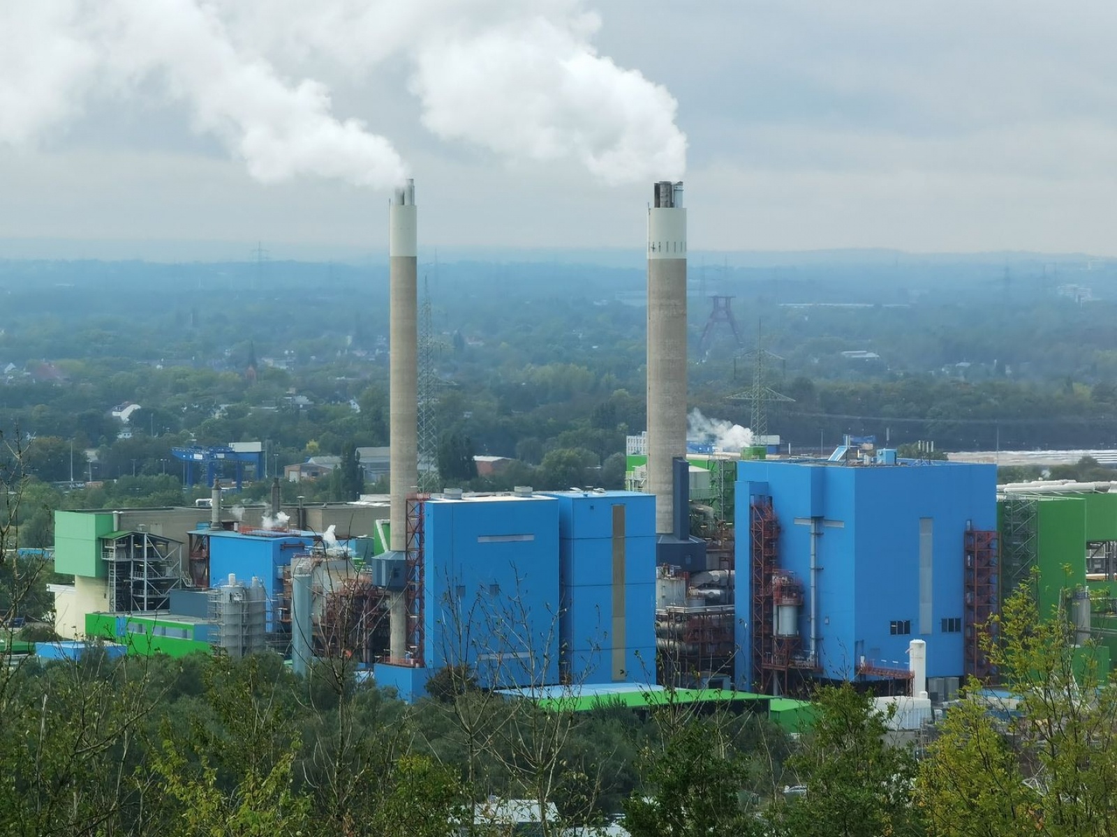Zdjęcie w galerii na portalu naszwodzislaw.com: Od pyłu węglowego do czystej przyszłości. Pokazali, jak zmienił się ich powiat [FOTO] wiadomości z regionu