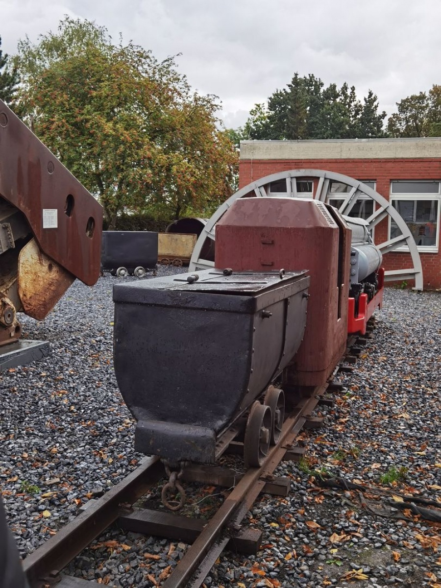 Zdjęcie w galerii na portalu naszwodzislaw.com: Od pyłu węglowego do czystej przyszłości. Pokazali, jak zmienił się ich powiat [FOTO] wiadomości z regionu