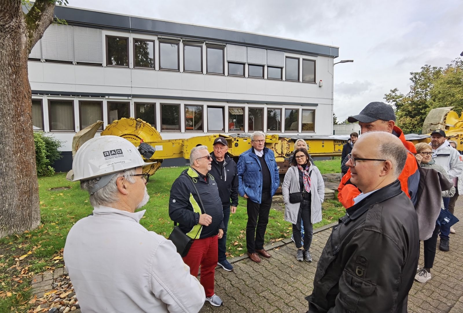 Zdjęcie w galerii na portalu naszwodzislaw.com: Od pyłu węglowego do czystej przyszłości. Pokazali, jak zmienił się ich powiat [FOTO] wiadomości z regionu