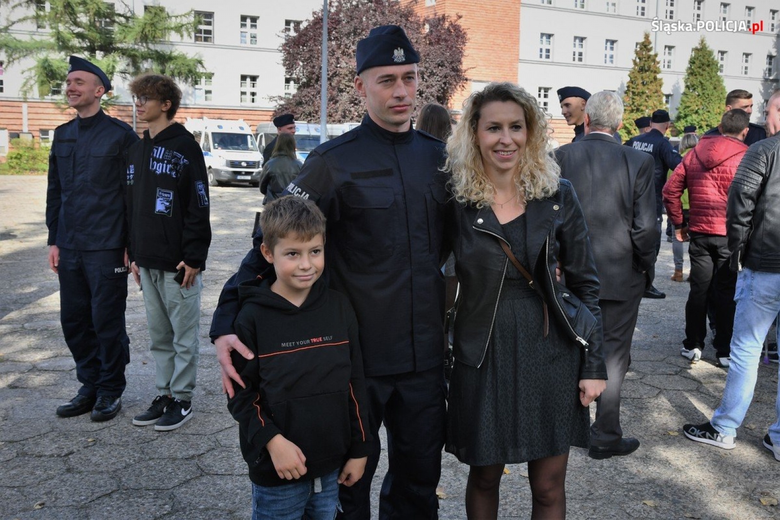 Zdjęcie w galerii na portalu naszwodzislaw.com: Ślubowanie za nimi. Teraz półroczne szkolenie wiadomości z regionu