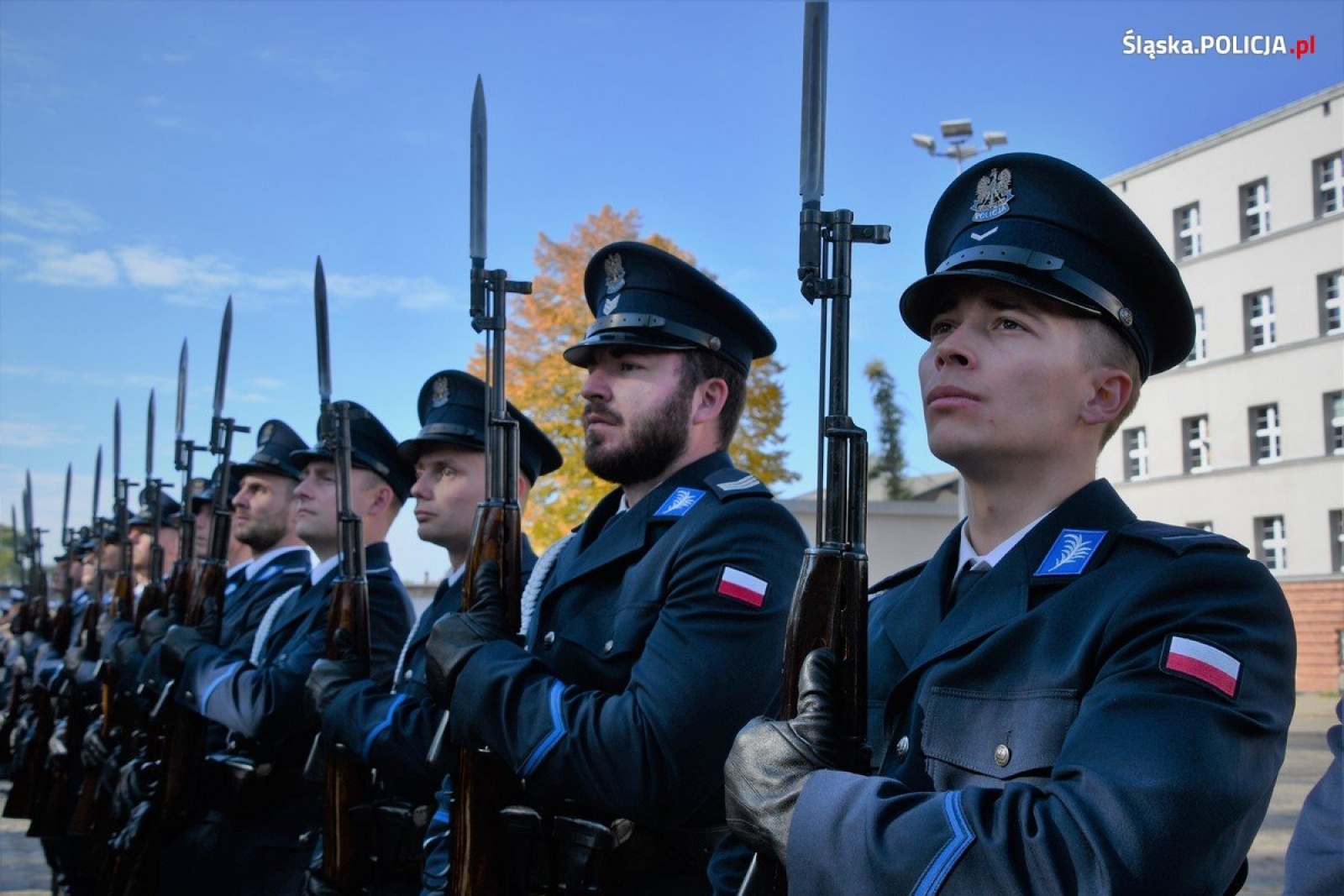 Zdjęcie w galerii na portalu naszwodzislaw.com: Ślubowanie za nimi. Teraz półroczne szkolenie wiadomości z regionu