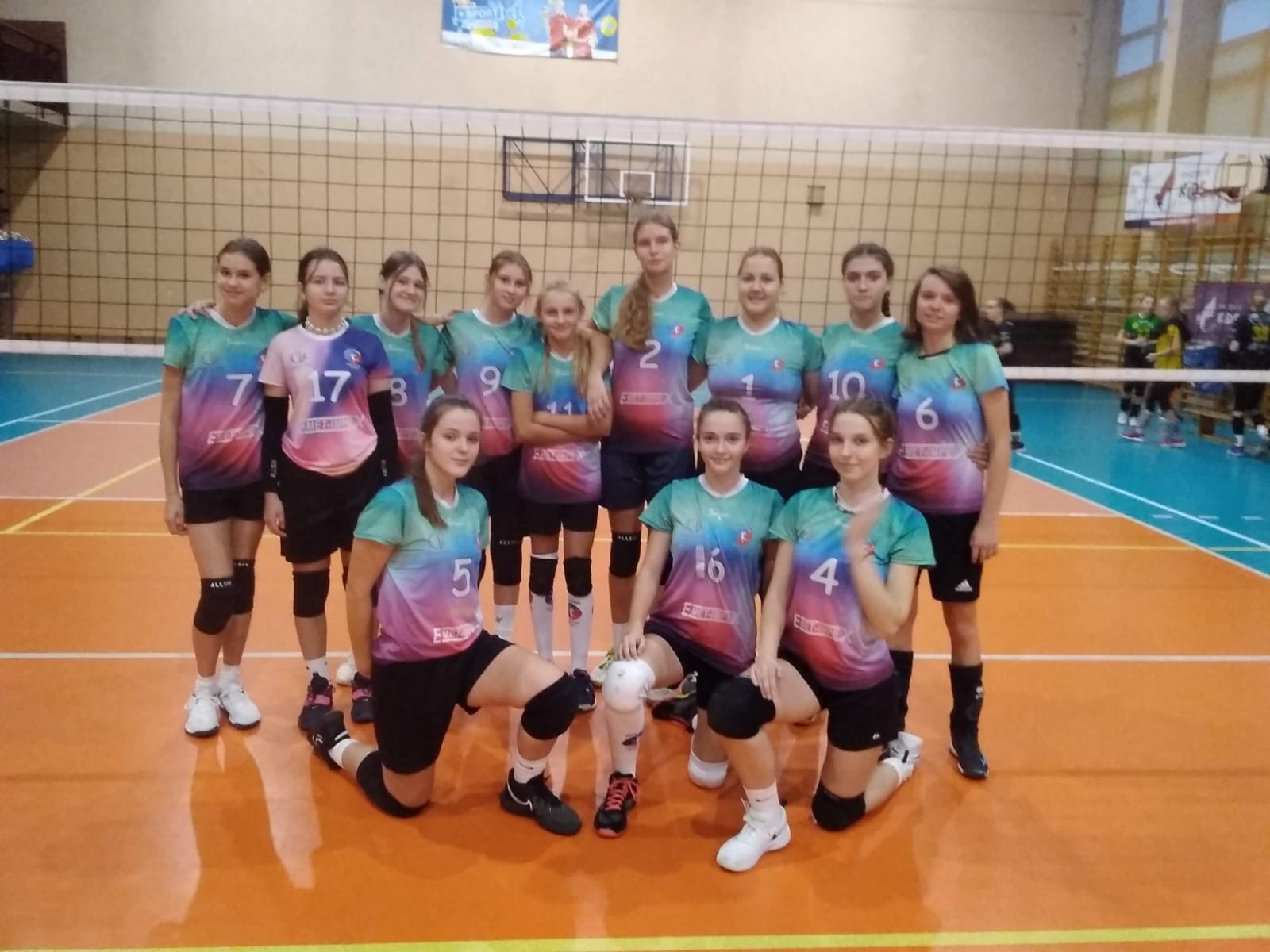 Zdjęcie w galerii na portalu naszwodzislaw.com: Siatkówka. Porażka kadetek, wygrana seniorek wiadomości z regionu